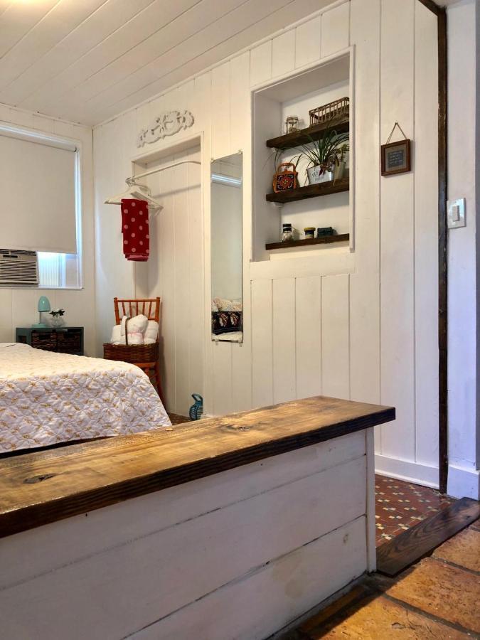 Private Studio With Free Parking Miami Bagian luar foto