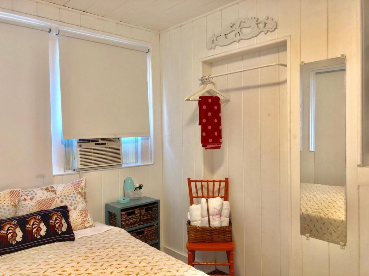 Private Studio With Free Parking Miami Bagian luar foto
